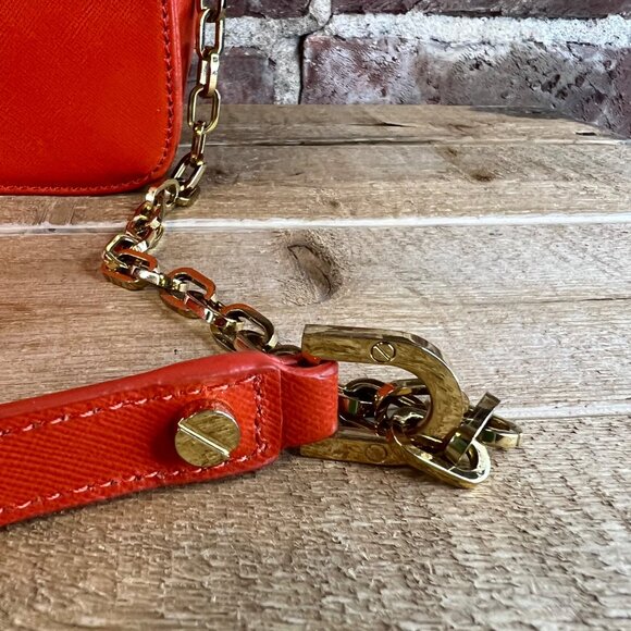 Tory Burch 'Robinson' Tangerine Orange Leather Crossbody w/ Gold Hardware Chain - Picture 3 of 13